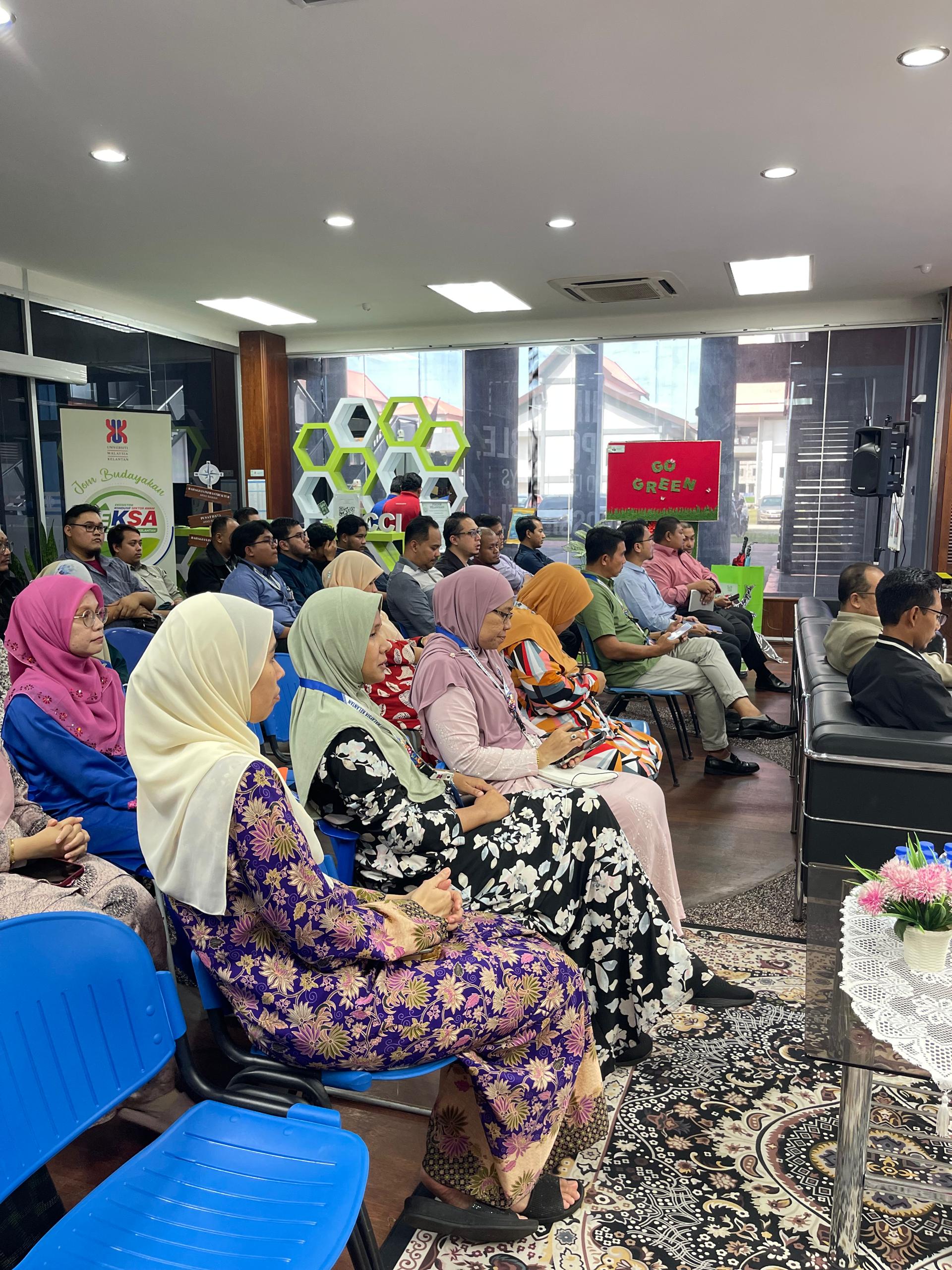 SESI PERKONGSIAN OLEH TNC A&A BERSAMA STAF PUSAT KOMPUTERAN DAN INFORMATIK (CCI)